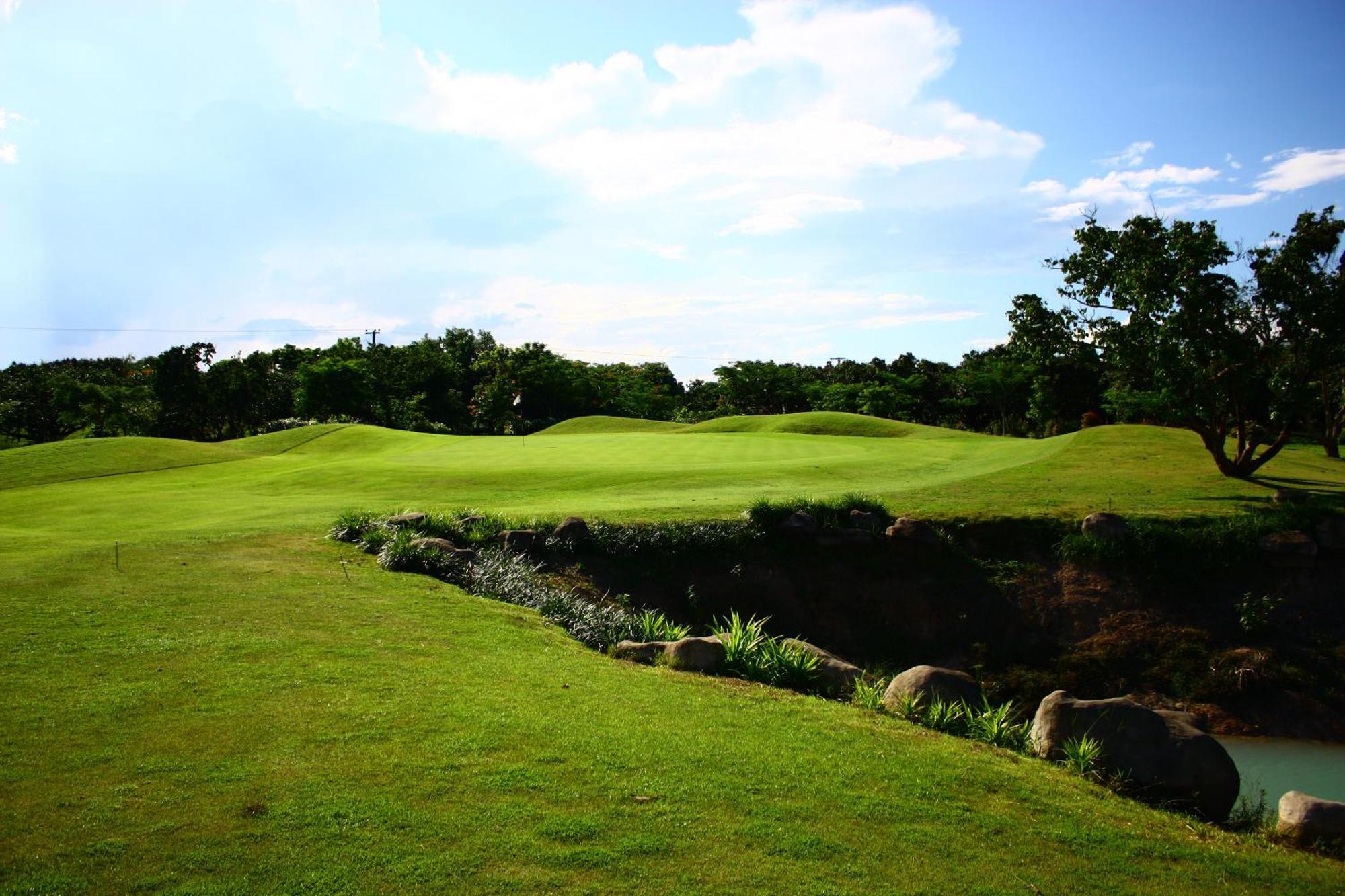 Mae Jo Golf Resort & Spa Ban Ban San Sai Exterior foto